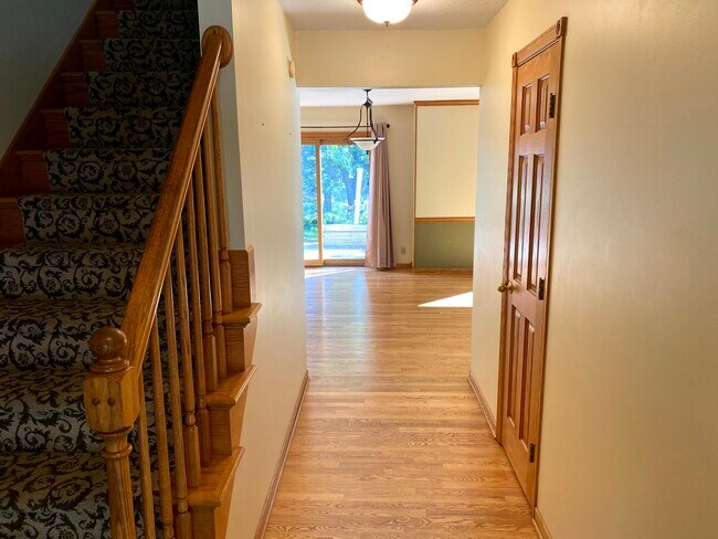 Foto del edificio - 3782 13th Ave SW