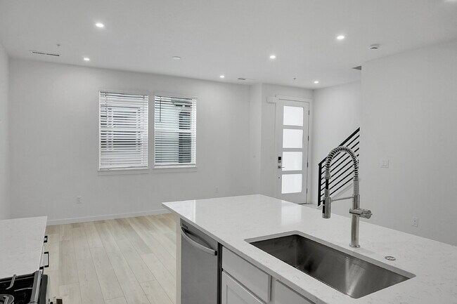 Photo - $2,350- 3 Bed 2.5 Bath Townhome in CO Spri...