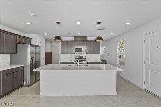 Building Photo - 4971 Aitana Ave