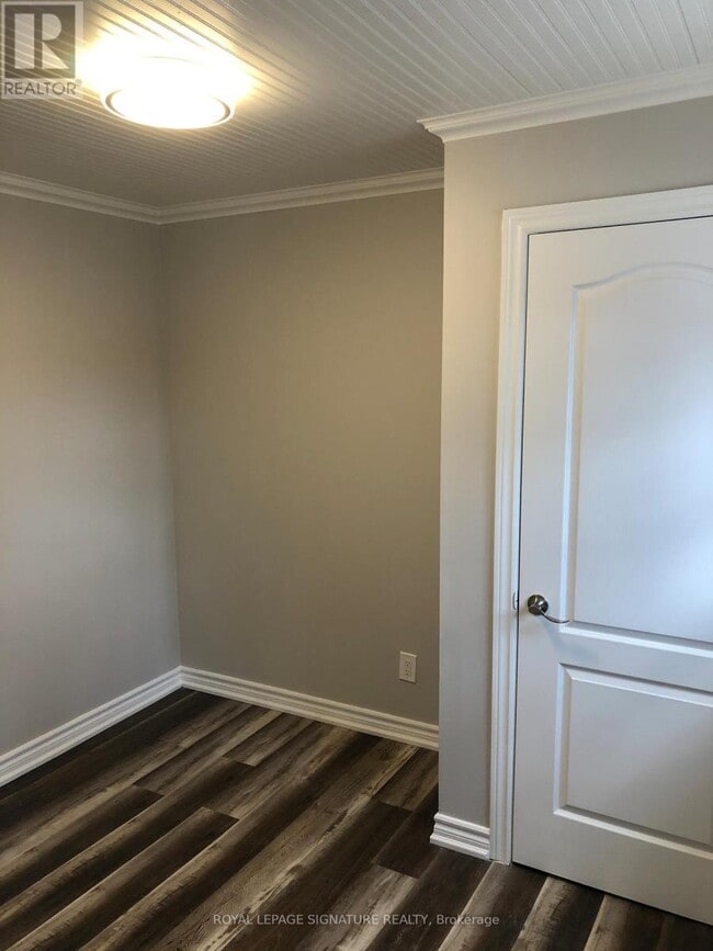 Building Photo - 22 George St