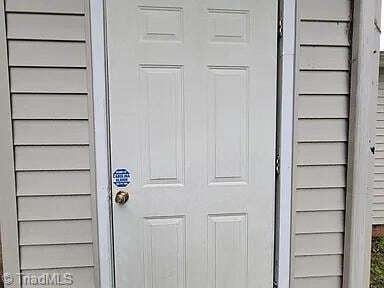 Foto del edificio - 1615 E 10th St