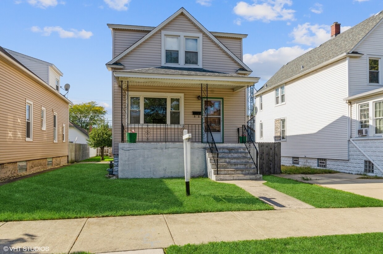 Primary Photo - 13426 S Mackinaw Ave