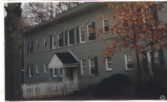 Building Front - 1101 N Kensington St