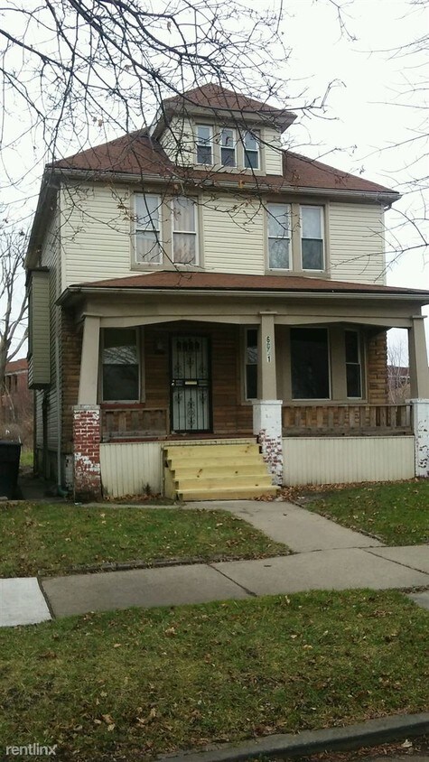 Primary Photo - 6051 Whitewood St