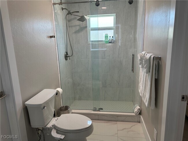 Foto del edificio - 129 SW 54th Terrace
