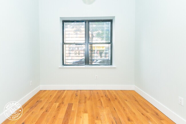 Building Photo - 186 Wilson Ave