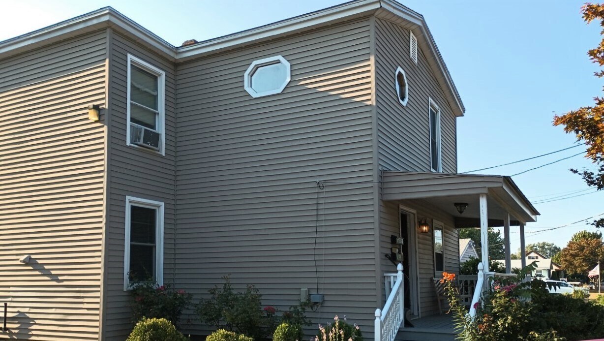 706 Rathbun St Unit 1, Blackstone, MA 01504 Apartments in Blackstone