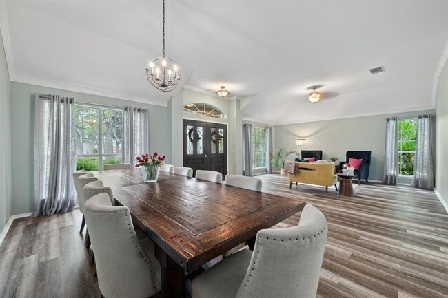 Building Photo - 8007 Weldon Springs Ct