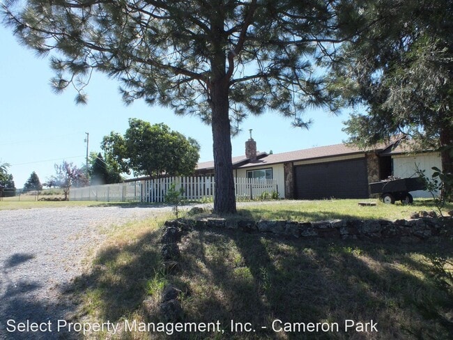 Building Photo - 3 br, 2 bath House - 1261 Los Robles Road