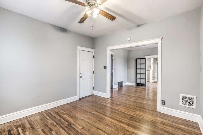 Family Room - 2623 Minnesota Ave