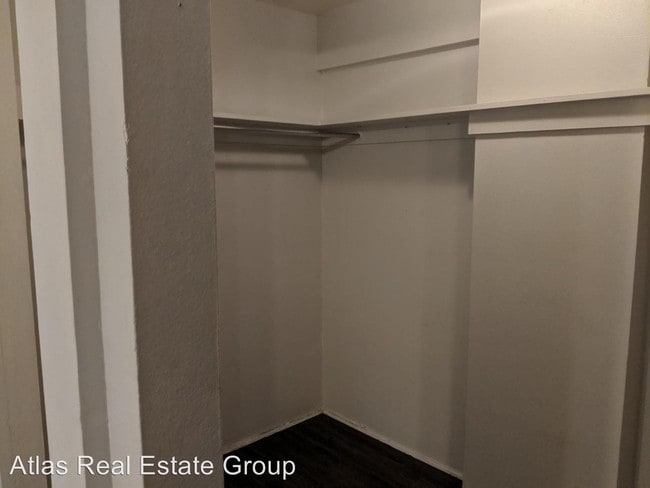 Foto del edificio - 5100 W 8th Ave