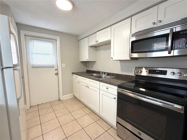 Foto del edificio - 10022 E Wilder Ave