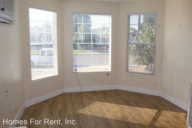 Building Photo - 3 br, 2 bath House - 1958 W. Monache Ave