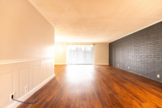 Foto del edificio - 8518 Madrid Ct, unit 82