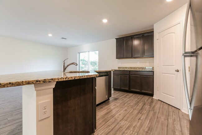 Building Photo - 6696 Beckwith Ave, North Port, FL