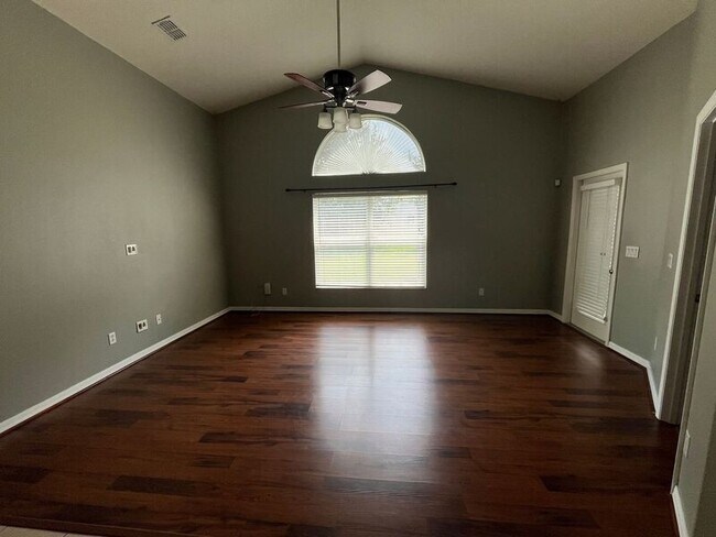 Foto del edificio - 9009 Oak Commons Way