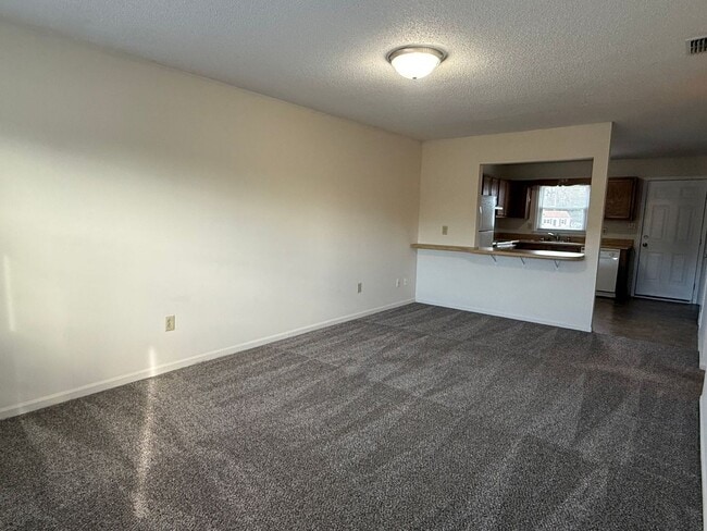 Foto del edificio - 2 Bedroom 1 Bathroom