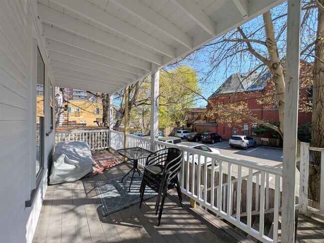 Foto del edificio - 14 Sanborn Ave