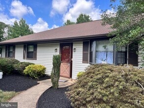 Building Photo - 101 Fantasia Dr