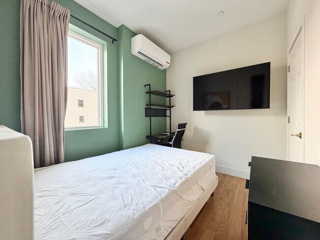 Foto del edificio - Nice room in a good neighborhood