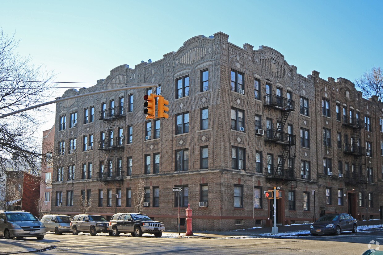 Primary Photo - 4103 7th Ave