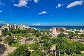 Foto del edificio - 2400 Gulf Shore Blvd N