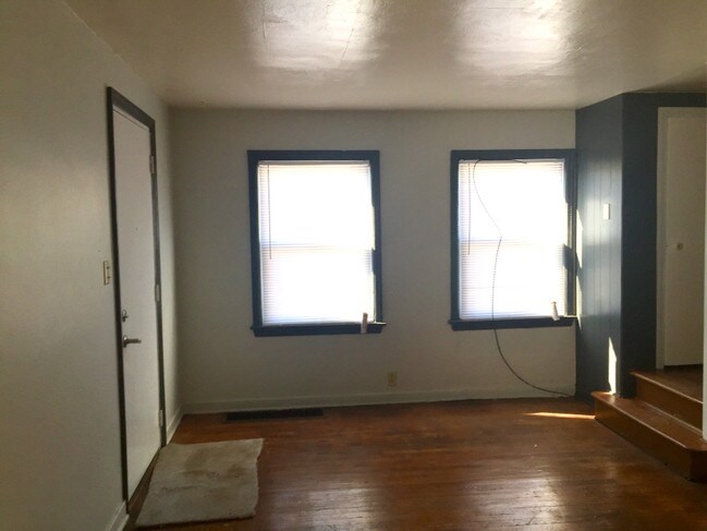 Building Photo - 5049 Jefferson St