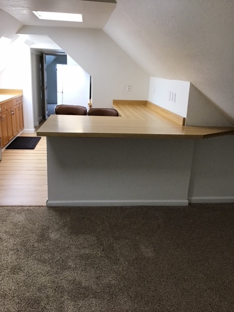 large counter - 1224 Naples St
