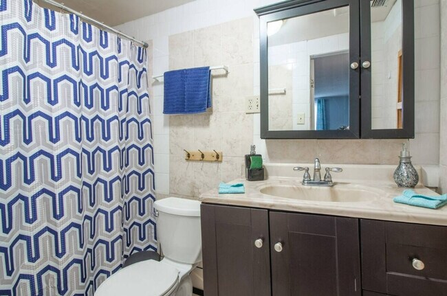 Foto del edificio - 1731 Grayson Dr