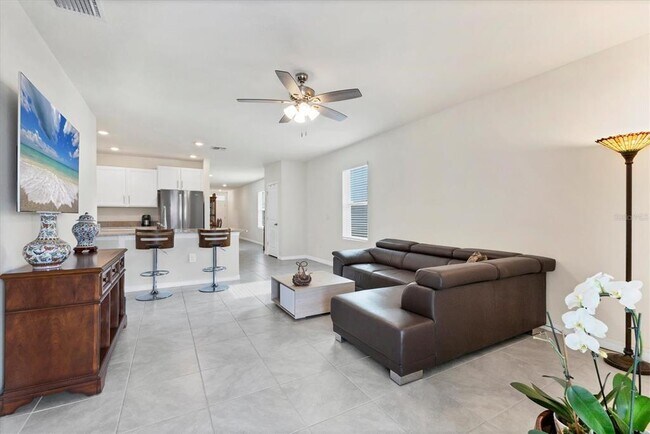 Foto del edificio - 3293 Hilltop Cir