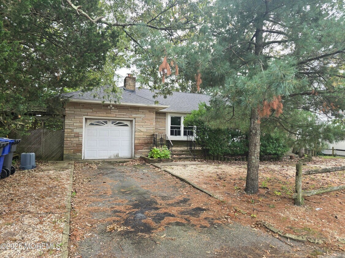 Foto principal - 297 Cambourne Dr