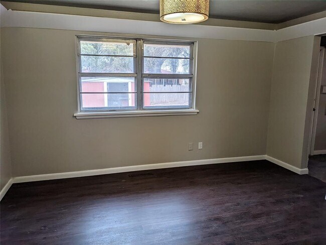 Building Photo - 1424 SW 68th St