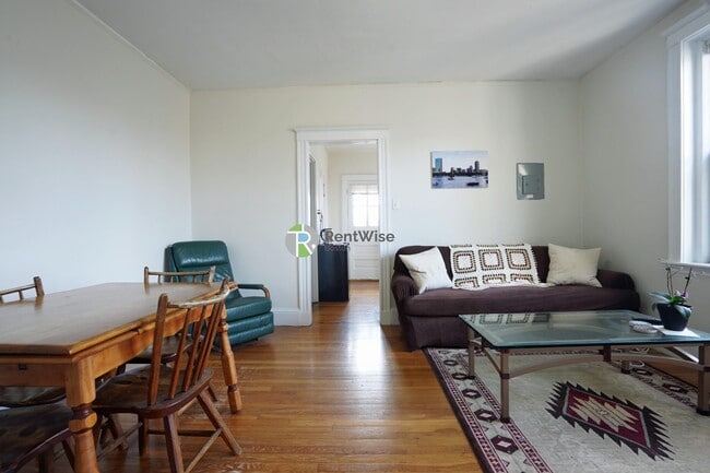 Foto del edificio - 294 Harvard St