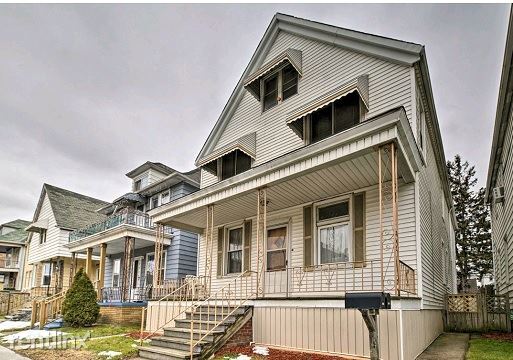 Building Photo - 3030 Holbrook Ave