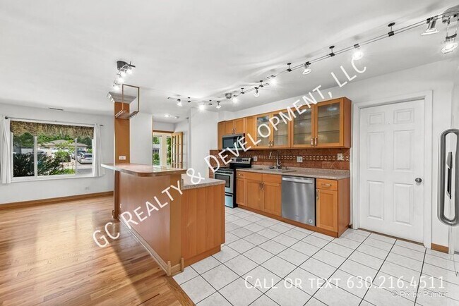 Foto del edificio - 1123 Duxbury Ln