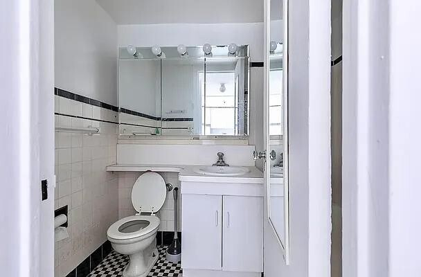 Foto del edificio - 108 E 38th St