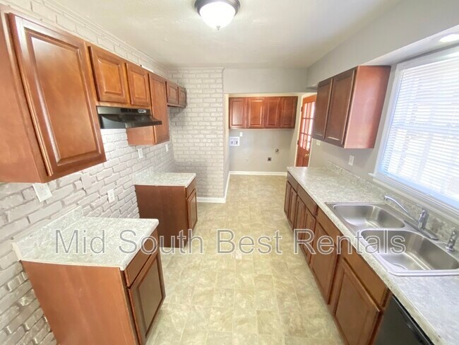 Foto del edificio - 3045 Curtis St
