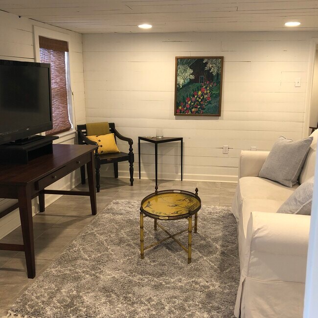 Living Room w/40" Smart TV - 7726 Walmsley Ave