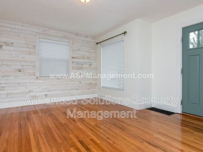 Foto del edificio - 765 Jepson Ave