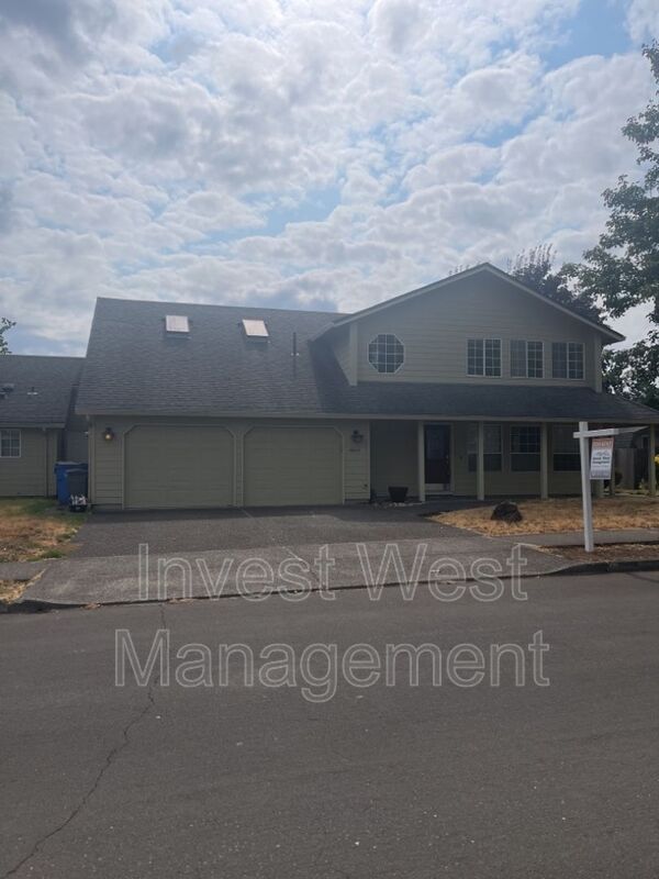 Foto principal - 16029 NE 15th St