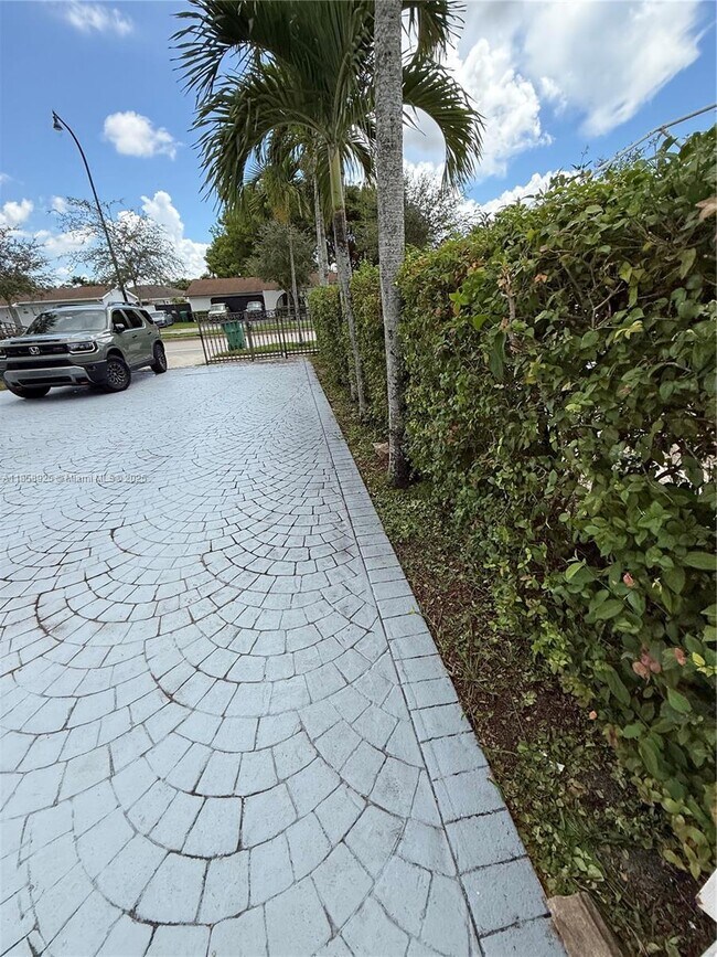 Foto del edificio - 4284 SW 97th Ave