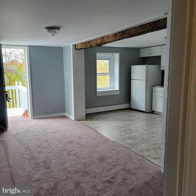 Building Photo - 2095 Hosensack Rd