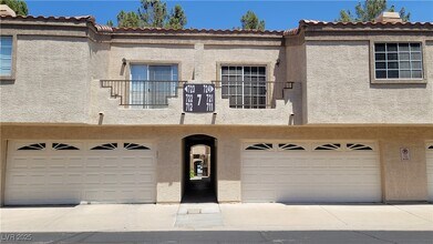 Building Photo - 1851 Hillpointe Rd