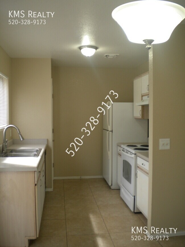 Building Photo - 3 Bedroom 2 Bath- 1979 W Gaffer Place- OWN...