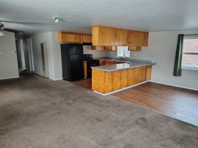 Foto del edificio - 18 E Main St