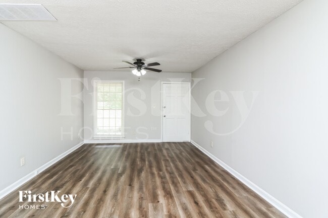 Building Photo - 1910 Brownsville Rd