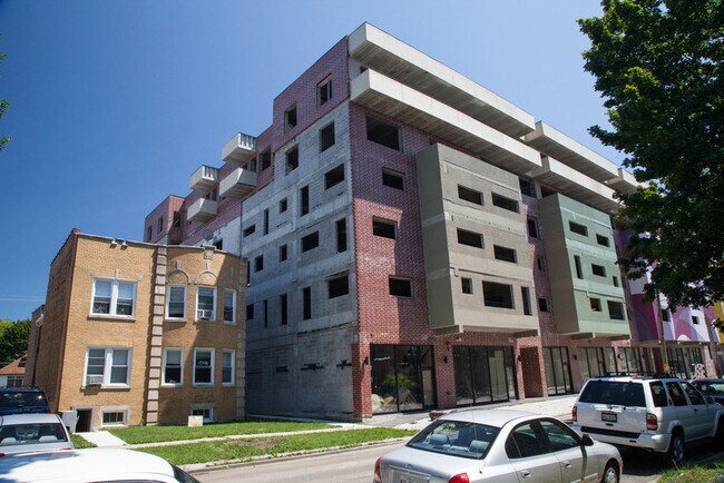 Foto del edificio - 6411 N Rockwell St