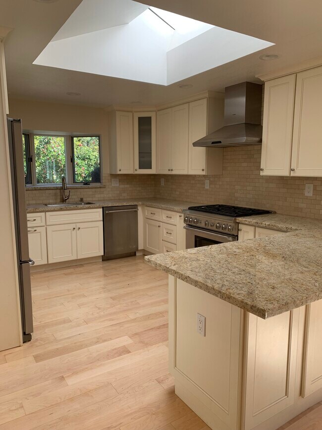 Remodeled Kitchen - 3308 Adelaide Way