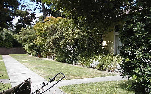 Foto del edificio - 1281 Mills St