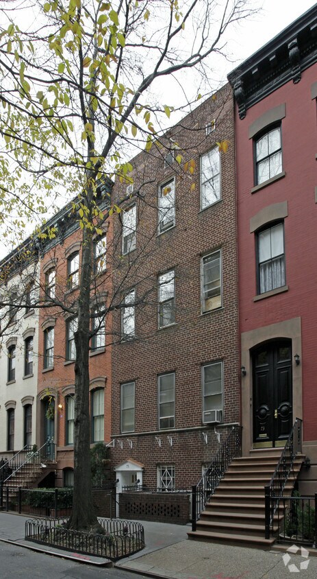 Primary Photo - 75 Charles St